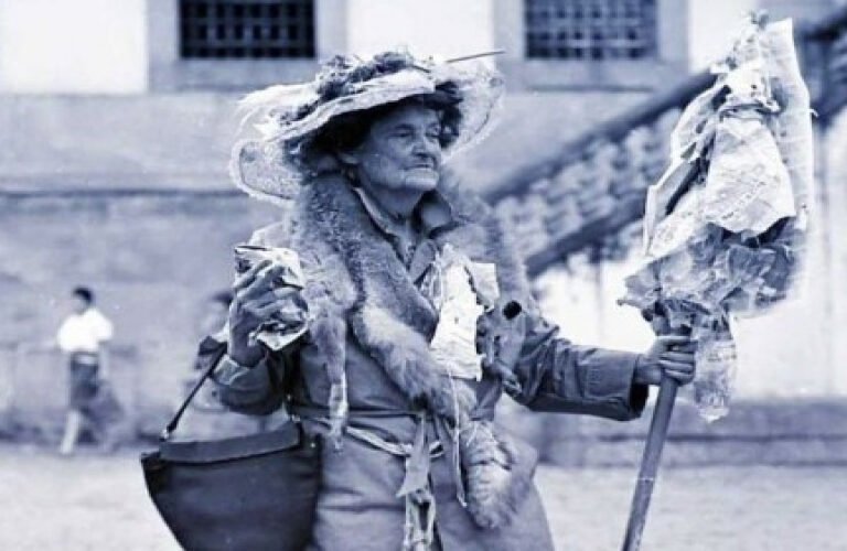 c37e9db29933ecc74315916becce941d